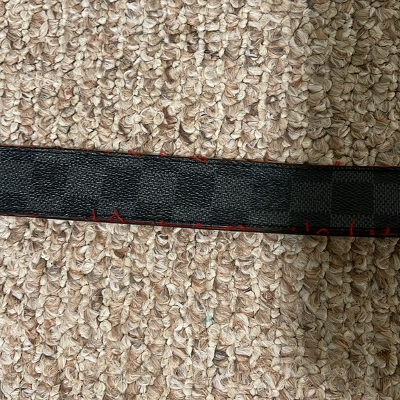 Men’s Louis VUITTON belt - Picture 2 of 5